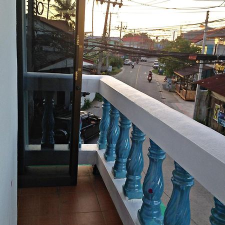 White Rabbit Hostel Baan Khai Exterior photo